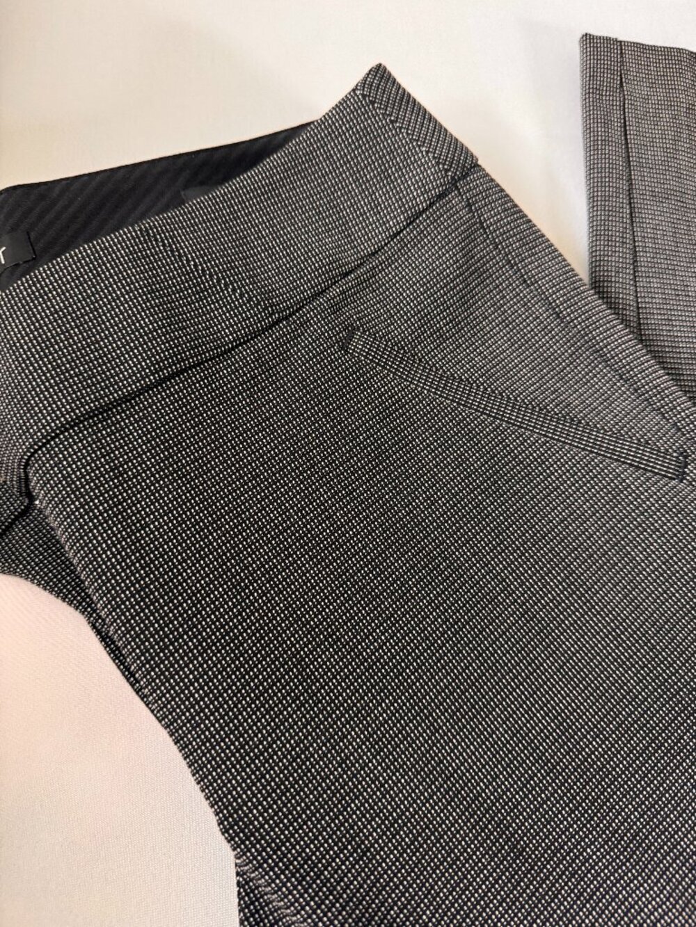Tailored! LOFT Marisa Skinny Ankle Pants – Black & White Twill (Size 6) - Picture 2 of 5